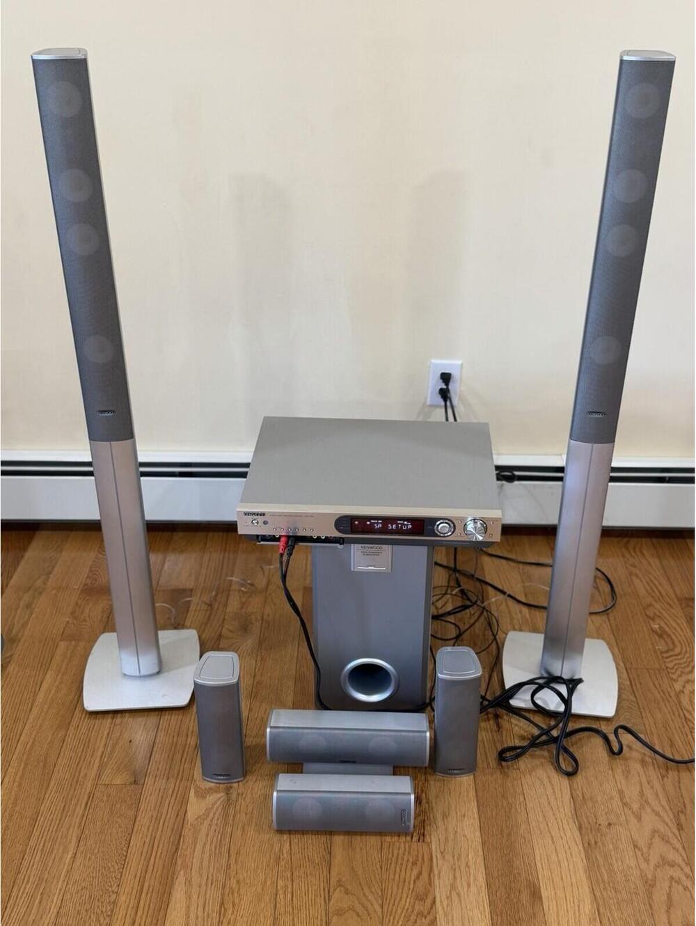 Kenwood VRS-7100 5.1 Home Theater Sound System W/subwoofer & Tower Speaker - Picture 15 of 15
